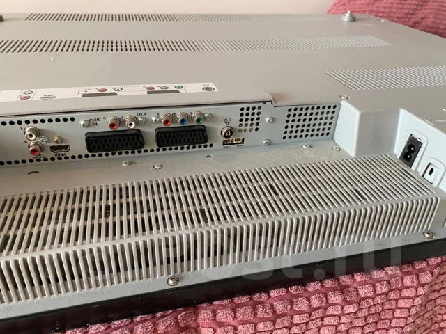 Philips. LCD (��) ����
