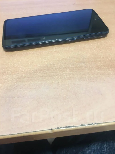 Samsung Galaxy A40. �/�, ������, 4G LTE ����