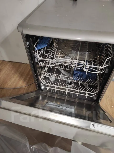 Indesit ����