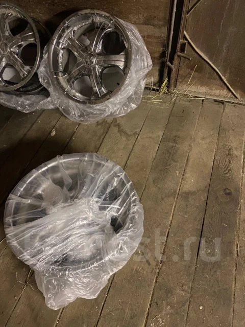 Infiniti. 8.5x20", 5x114.3, ET35, �� 73,1���. ����