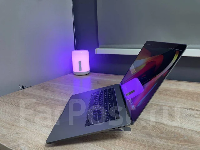Apple MacBook Pro 15. 15.4", 2,9����, ��� 16 ��, ���� 512���, WiFi: 1, Bluetooth: 1 ����
