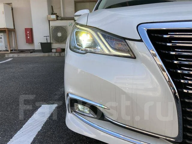 Toyota Crown. ��������, 4wd, 2.5 (178��.�.), ������, 42 000����. ��, �/�. ��� ����� �� ������������ ����
