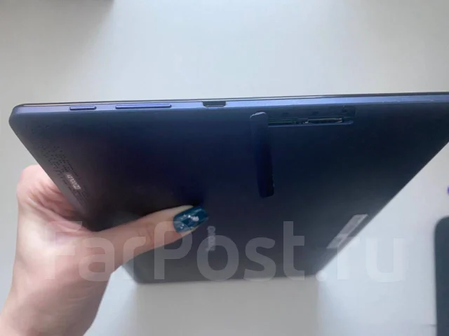 Lenovo Tab 2 A10-70. 10.1 ������ ����