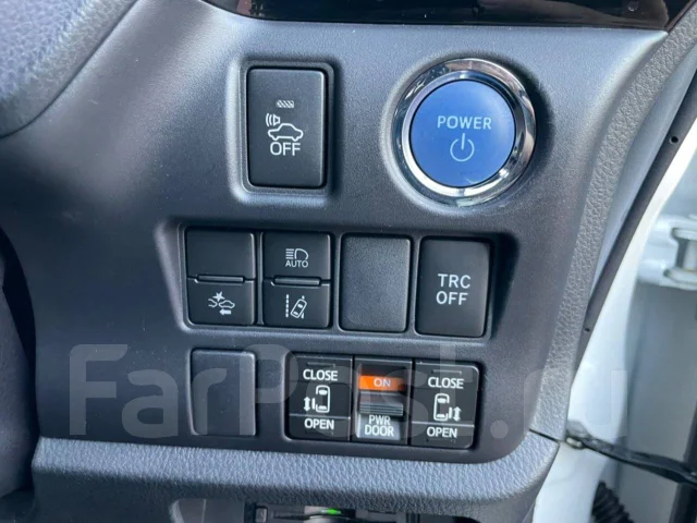 Toyota Noah. ��������, ��������, 1.8 (99��.�.), ������, 12 417����. ��, �/�. ��� ����� �� ������������ ����