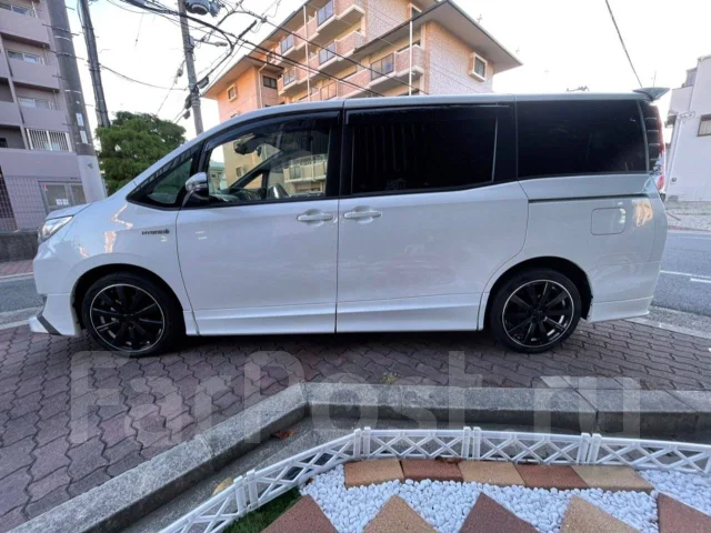 Toyota Noah. ��������, ��������, 1.8 (99��.�.), ������, 12 417����. ��, �/�. ��� ����� �� ������������ ����