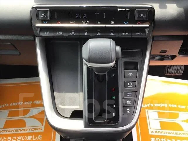 Toyota Voxy. ��������, ��������, 1.8 (98��.�.), ������, 5 000����. ��, �/�. ��� ����� �� ������������ ����