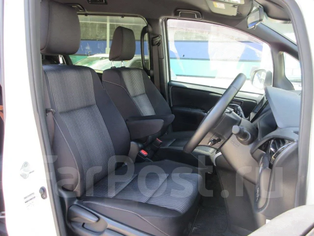 Toyota Voxy. ��������, 4wd, 2.0 (152��.�.), ������, 27 000����. ��, �/�. ��� ����� �� ������������ ����