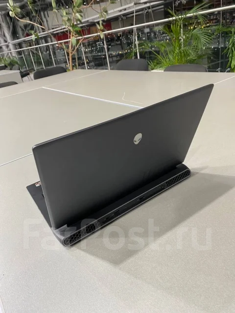 Dell Alienware m15 Ryzen Edition R5. 3,2����, ��� 16 ��, ���� 457���, WiFi: 1, Bluetooth: 1 ����