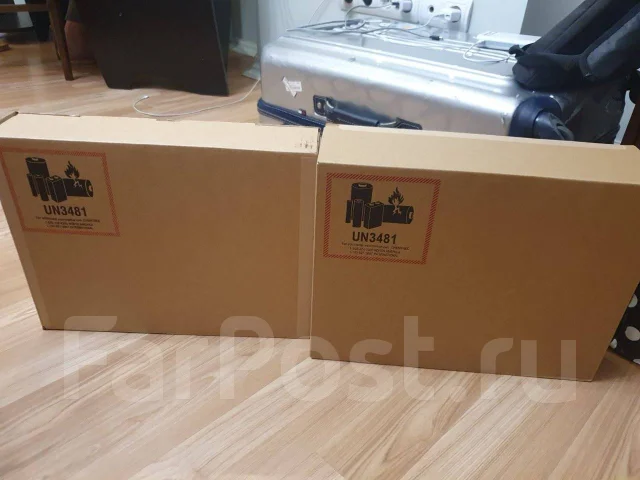Apple MacBook Air 13 2022 MLY33. 13.6", 3,5����, ��� 8 ��, ���� 256���, WiFi: 1, Bluetooth: 1, ����������� �� 18��. ����