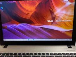 Asus VivoBook. 15.6", 2,5����, ��� 4 ��, ���� 500���, WiFi: 1, Bluetooth: 1, ����������� �� 4��. ����