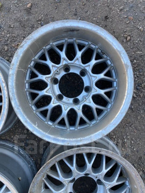 Paramount. 8.5x16", 6x139.7, ET-10 ����