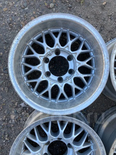 Paramount. 8.5x16", 6x139.7, ET-10 ����