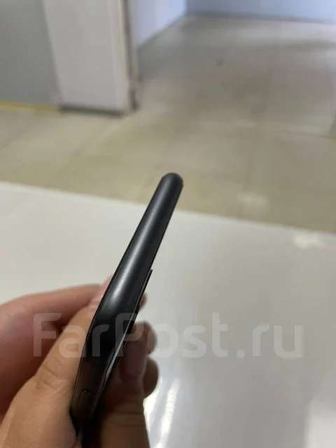 Apple iPhone 11. �/�, ������, 4G LTE, NFC ����