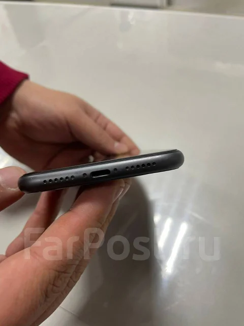 Apple iPhone 11. �/�, ������, 4G LTE, NFC ����