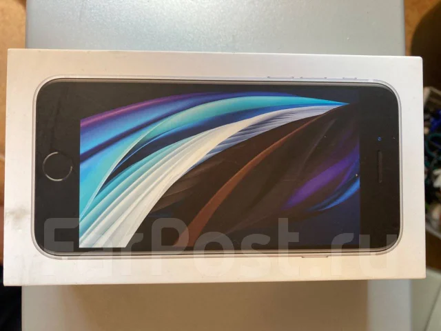 Apple iPhone SE 2020. �/�, �����, 3G, 4G LTE, NFC ����