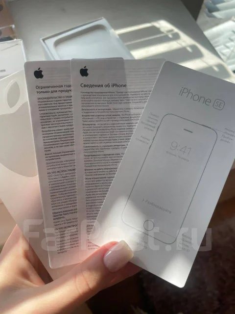 Apple iPhone SE. �/�, �������, �������, 4G LTE ����