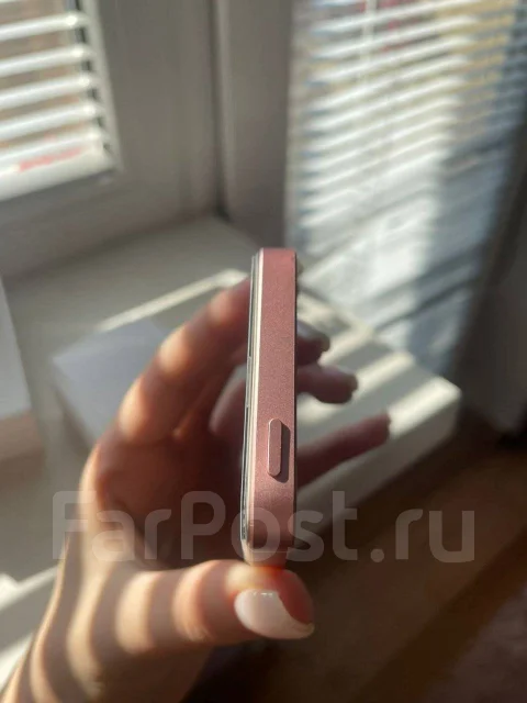 Apple iPhone SE. �/�, �������, �������, 4G LTE ����