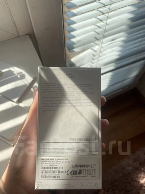 Apple iPhone SE. �/�, �������, �������, 4G LTE ����