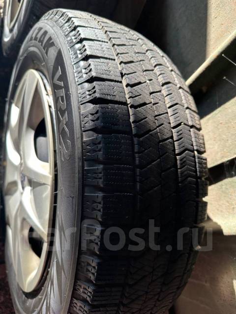 Продам зимнюю резину 195/65/15 Bridgestone Blizzak VRX2 - Колёса во ...