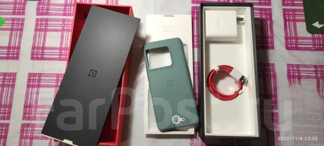 OnePlus 10 Pro 5G. �/�, �������, 4G LTE, 5G, Dual-SIM, NFC ����