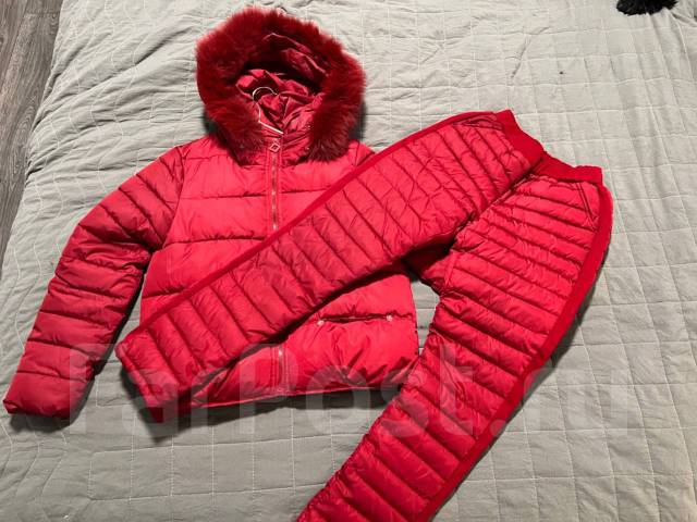 Зимний лыжный костюм женский красный, 40, 42, б/у, в наличии. Цена: 2 500₽ во Владивостоке