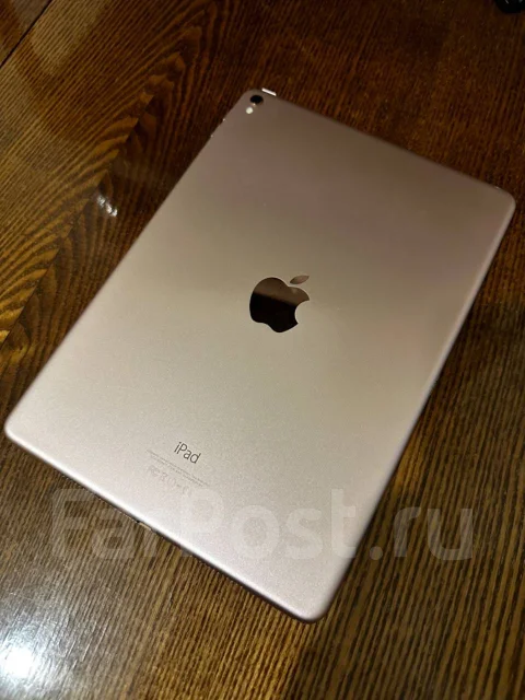 Apple iPad Pro. 9.7 ������ ����