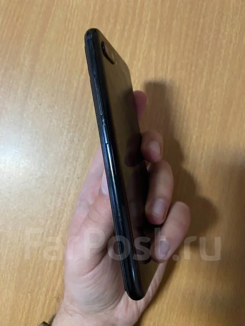 Honor 10. �/�, ������, 3G, 4G LTE, Dual-SIM, NFC ����