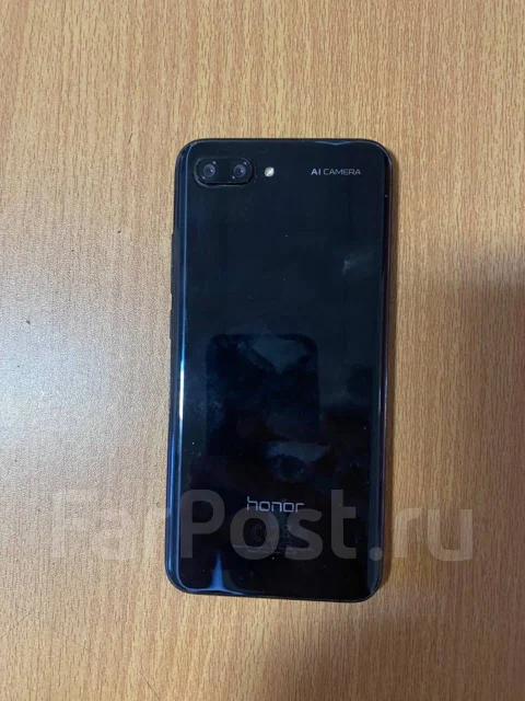 Honor 10. �/�, ������, 3G, 4G LTE, Dual-SIM, NFC ����
