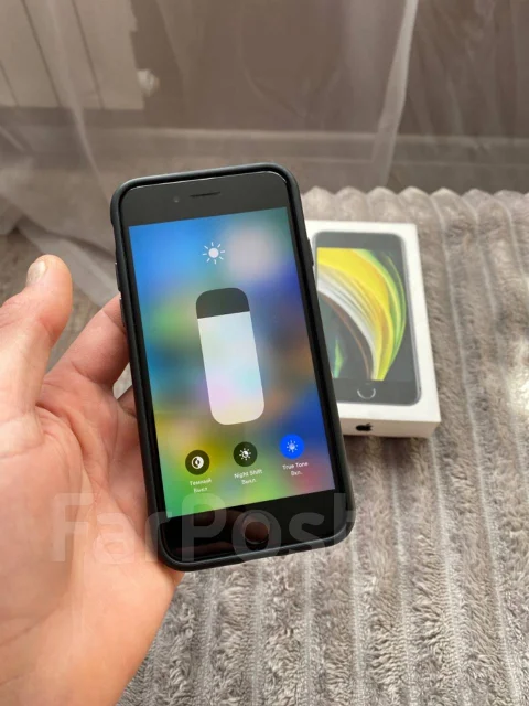 Apple iPhone SE 2020. �/�, ������, 3G, 4G LTE, NFC ����