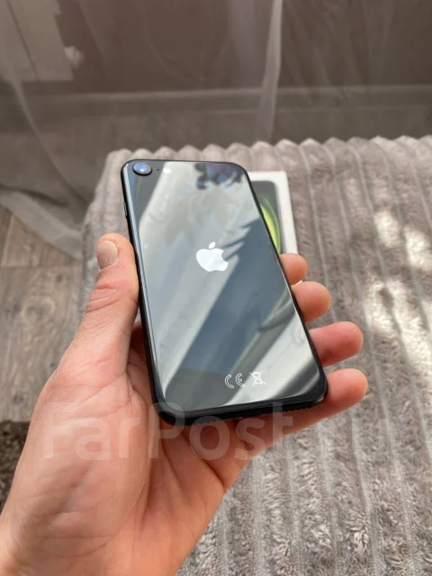 Apple iPhone SE 2020. �/�, ������, 3G, 4G LTE, NFC ����