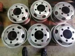 4 Racing. x16", 6x114.3 ����