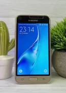 Samsung Galaxy J1. �/� ����
