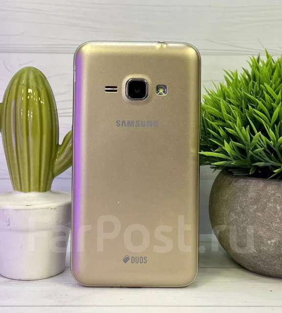Samsung Galaxy J1. �/� ����