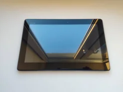 Asus Transformer. 10.1 ������, ������ 16 �� ����