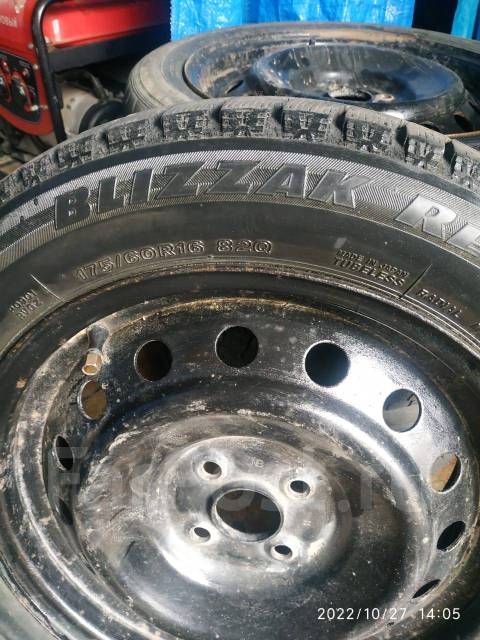 Шины на дисках 175/60R16 Dunlop - Колёса во Владивостоке