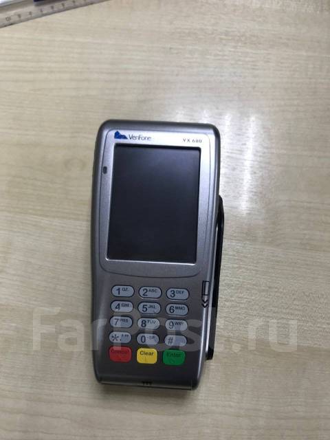 Платежный электронный терминал мобильный Verifone Vx680 Bluetooth/Wi-F ...