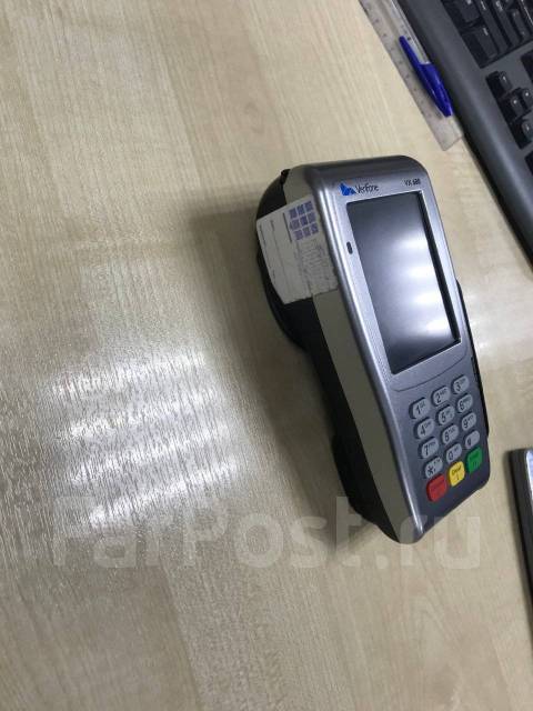 Платежный электронный терминал мобильный Verifone Vx680 Bluetooth/Wi-F ...