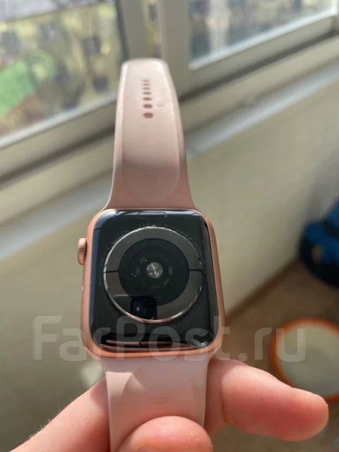 Apple Watch Series 4. GPS ����