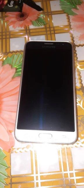 Samsung Galaxy J3 2017. �/�, ������� ����