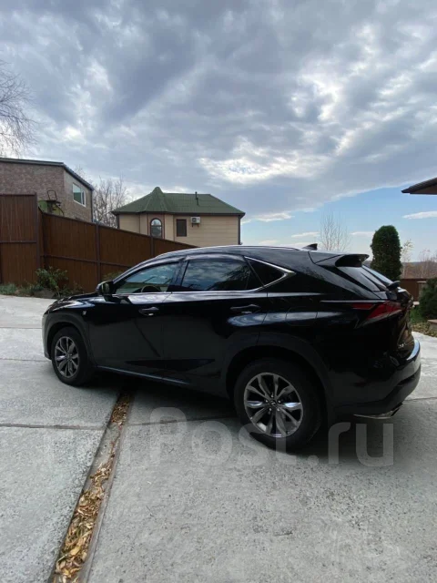 Lexus NX200t. �������, 4wd, 2.0 (238��.�.), ������, 30 000����. �� ����