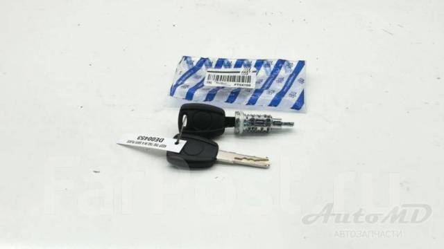 Личинка замка fiat albea. Fast ft94556. Фиат добло личинки замка. Личинка двери с ключом мерседес е210. Комплект личинок фиат альбеа.