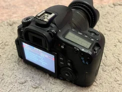 Canon EOS 60D Kit ����