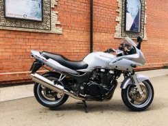 Kawasaki ZR-7S. 750����. ��., ��������, ���, � �������� ����