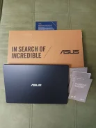 Asus. 15.6", 3,3����, ��� 8 ��, ���� 256���, WiFi: 1, Bluetooth: 1, ����������� �� 8��. ����