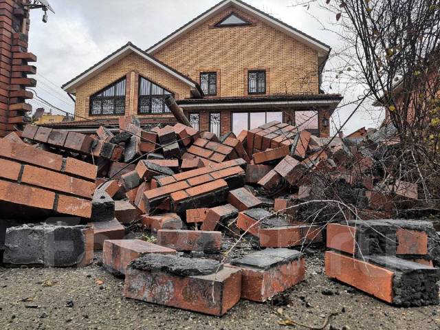 Демонтаж старых заборов: из бетона, профнастила, дерева - Обустройство ...