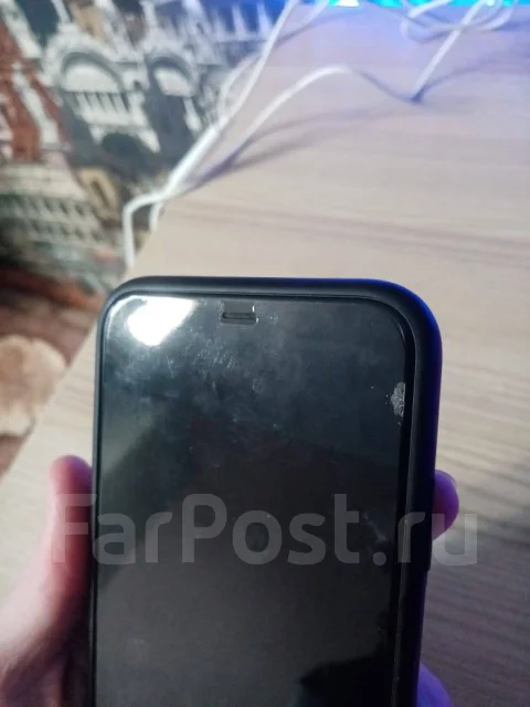 Apple iPhone 11. �/�, ������, 4G LTE, NFC ����