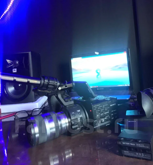 Sony NEX-FS100. � ���������� ����
