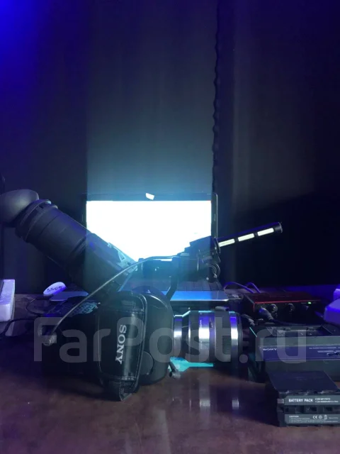 Sony NEX-FS100. � ���������� ����