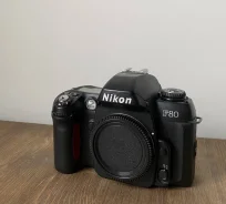 Nikon F80. ���: ��� ���� ����