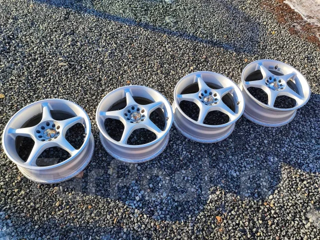 Kosei Seneka RS. 7.0x17", 5x100, 5x114.3, ET35 ����